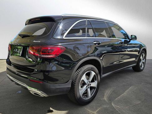 Used 2021 Mercedes-Benz GLC 300 4MATIC image 3