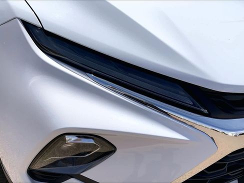 Used 2025 Chevrolet Blazer LT AWD/4WD image 28