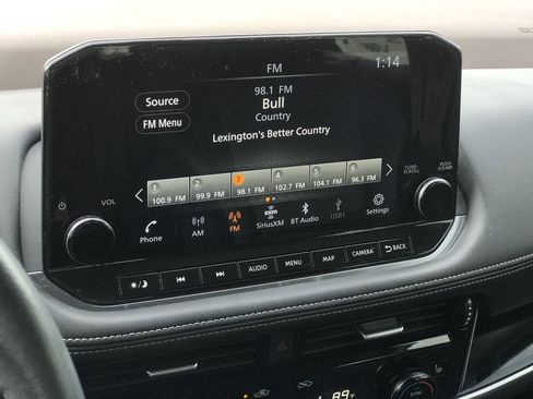 Used 2023 Nissan Rogue SL w/ SL Premium Package image 20