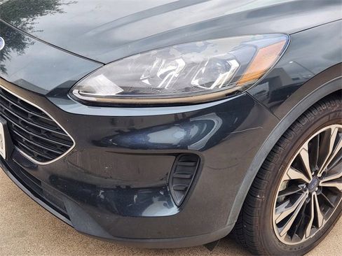 Used 2022 Ford Escape SE w/ SE Sport Appearance Package FWD image 6