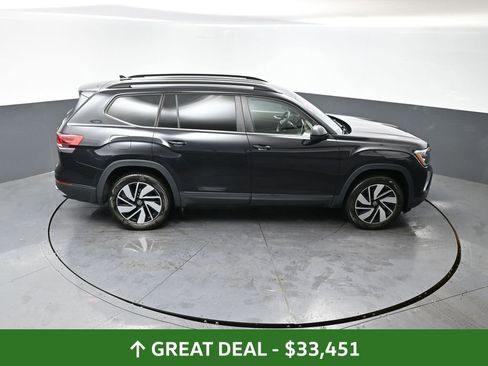 Used 2025 Volkswagen Atlas SE image 45
