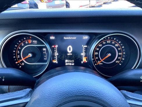 Used 2020 Jeep Gladiator Sport w/ Quick Order Package 24S image 10