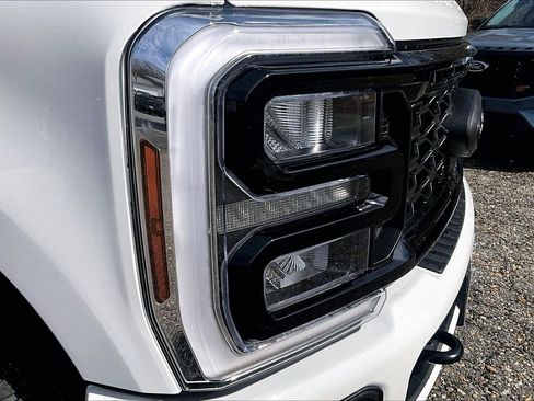 New 2026 Ford F350 Lariat w/ Black Appearance Package AWD/4WD image 31