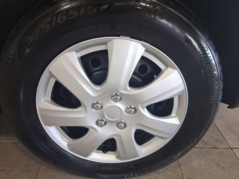 Used 2018 Nissan Rogue S AWD/4WD image 9