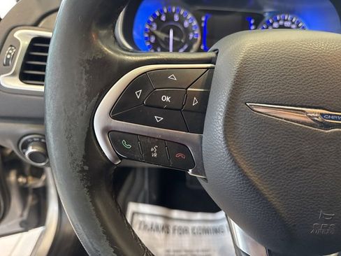 Used 2015 Chrysler 200 Limited w/ Convenience Group image 16