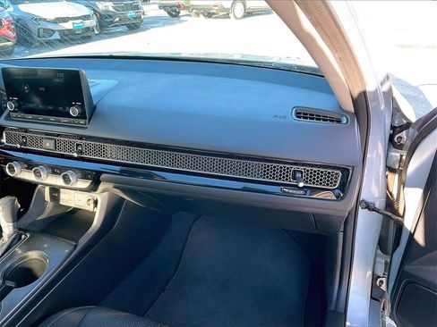 Used 2022 Honda Civic EX image 12