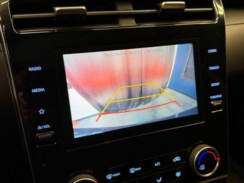 Used 2022 Hyundai Tucson SEL image 12