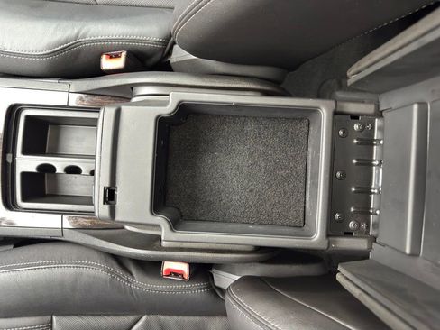 Used 2015 Chevrolet Traverse LTZ AWD/4WD image 29