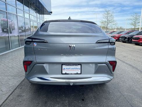 Certified 2025 Buick Envista Avenir FWD image 31