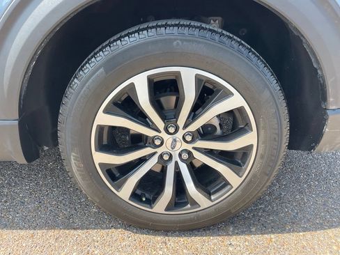 Used 2025 Ford Explorer ST-Line RWD image 17