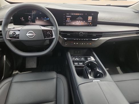 Used 2025 Nissan Murano SV AWD/4WD image 10