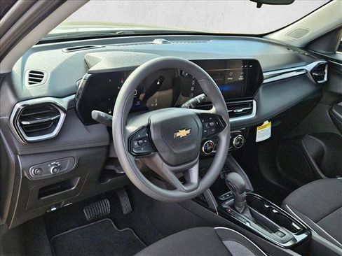 New 2026 Chevrolet TrailBlazer LT image 3