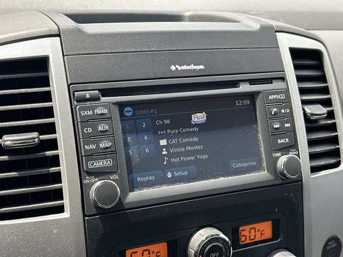 Used 2017 Nissan Frontier PRO-4X AWD/4WD image 28