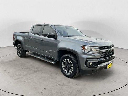 Used 2021 Chevrolet Colorado Z71 w/ Safety Package AWD/4WD image 3