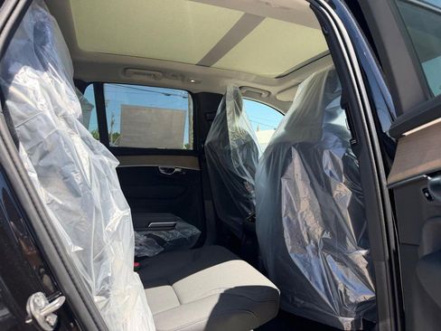 New 2026 Volvo XC90 T8 Plus w/ Protection Package AWD/4WD image 4
