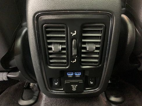 Used 2016 Jeep Grand Cherokee Limited 75th Anniversary AWD/4WD image 21