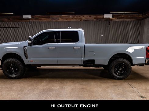 Used 2024 Ford F350 Lariat w/ Lariat Ultimate Package AWD/4WD image 6