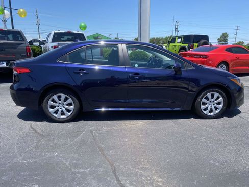 Used 2023 Toyota Corolla LE FWD image 8