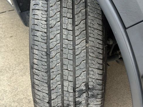 Used 2020 Dodge Durango AWD image 29