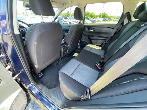 Used 2025 Nissan Rogue SV AWD/4WD image 24