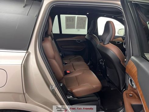 Used 2024 Volvo XC90 B6 Plus w/ Protection Package Premier AWD/4WD image 37