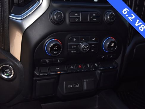 Used 2022 Chevrolet Silverado 1500 RST w/ LPO, Blackout Package image 29