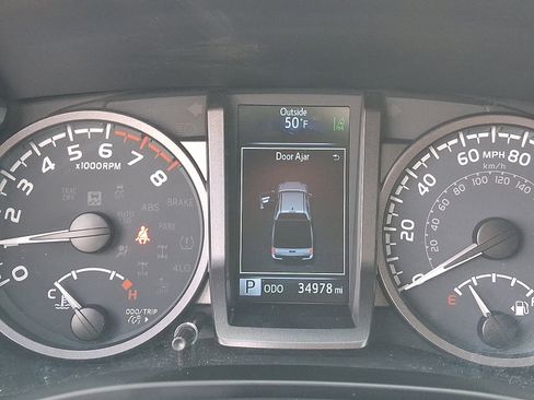 Used 2023 Toyota Tacoma TRD Off-Road image 20