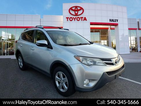 Used 2013 Toyota RAV4 XLE AWD/4WD image 1