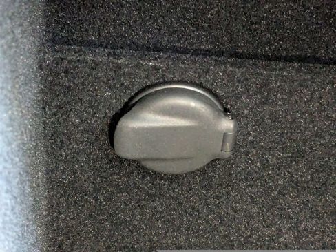 Used 2024 Tesla Model 3 Performance image 25