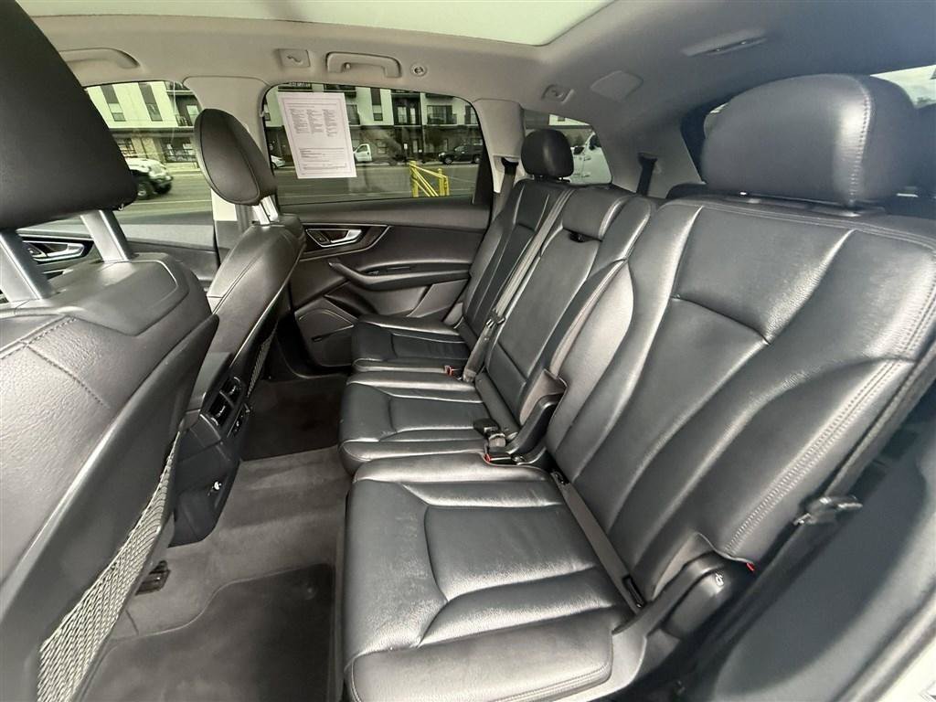 Used 2019 Audi Q7 3.0T Premium Plus w/ Premium Plus Package AWD/4WD image 23