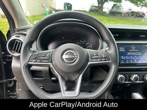 Used 2023 Nissan Kicks SV FWD image 11