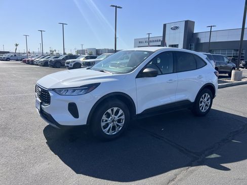 Certified 2025 Ford Escape Active AWD/4WD image 1
