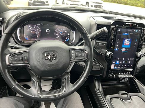 Used 2024 RAM 2500 Limited image 40