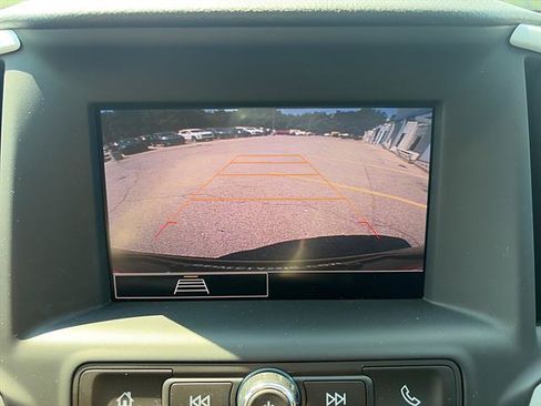 Used 2024 GMC Terrain SLE w/ Driver Convenience Package AWD/4WD image 16