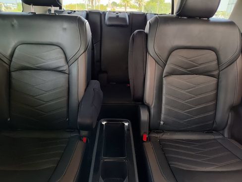 Used 2022 Nissan Pathfinder Platinum w/ Cargo Package FWD image 39