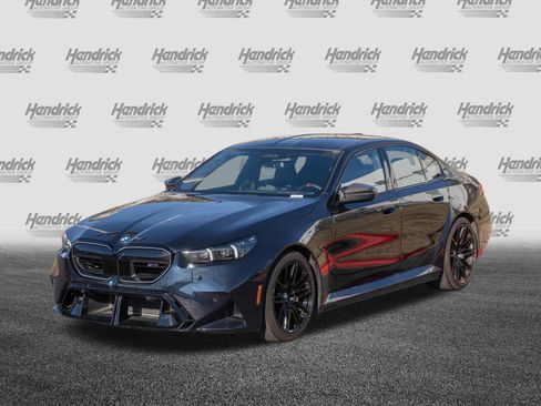 Used 2025 BMW M5 AWD/4WD image 6