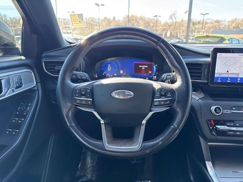 Used 2020 Ford Explorer Platinum image 42