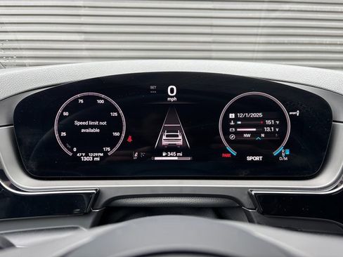 Certified 2025 Porsche Cayenne Coupe image 18