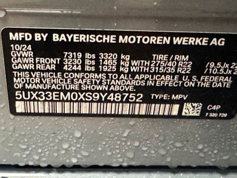 Certified 2025 BMW X7 M60i image 16