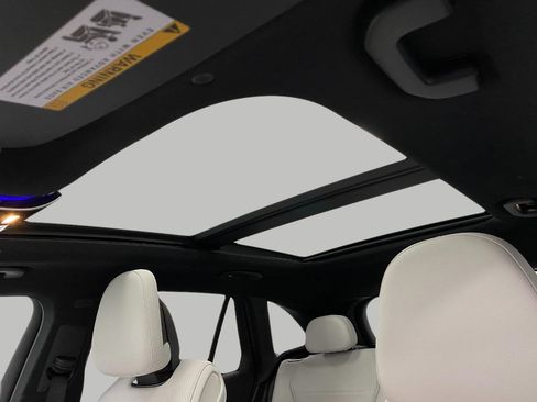 Certified 2024 Mercedes-Benz GLC 300 4MATIC image 31