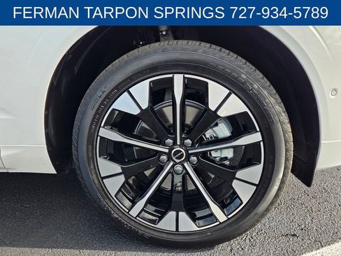 Used 2026 Volvo XC60 B5 Plus w/ Protection Package Premier image 10