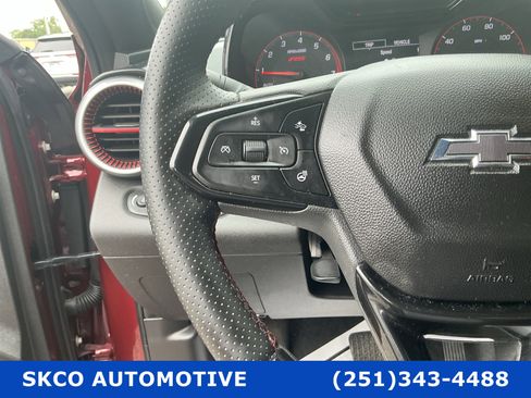 Used 2024 Chevrolet Trax RS FWD image 19