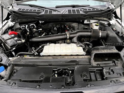Used 2025 Ford F150 Lariat AWD/4WD image 5