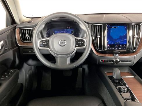 Used 2023 Volvo XC60 T8 Plus w/ Protection Package Premier image 4