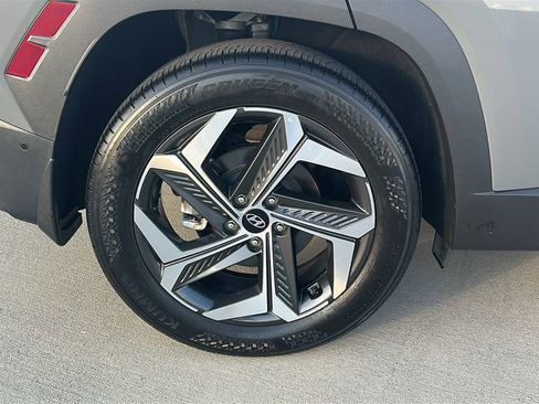 Used 2024 Hyundai Tucson Limited FWD image 17