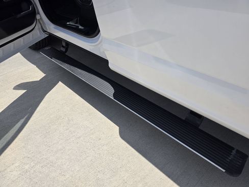 Used 2018 Ford F150 Platinum w/ Equipment Group 701A Luxury RWD image 13