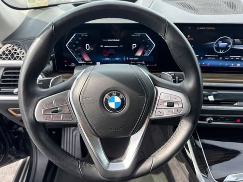 Used 2025 BMW X7 xDrive40i AWD/4WD image 22