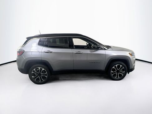 Used 2023 Jeep Compass Limited AWD/4WD image 4