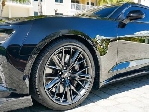 Used 2018 Chevrolet Camaro ZL1 RWD image 41