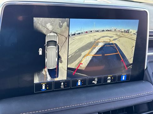 Used 2023 GMC Yukon AT4 w/ AT4 Premium Package image 25